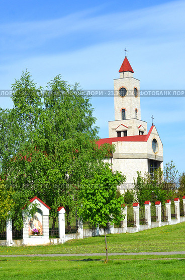 BARANOVICHI, BELARUS - May 14, 2015: Female Catholic monastery in Baranovichi. Church of Our Lady of Fatima. Стоковое фото, фотограф Анна Мартынова / Фотобанк Лори
