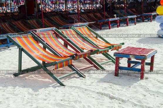 Beach chairs. Стоковое фото, агентство Ingram Publishing / Фотобанк Лори