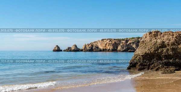 Beach of Praia da Rocha, in the Algarve, Portugal. Стоковое фото, агентство Ingram Publishing / Фотобанк Лори