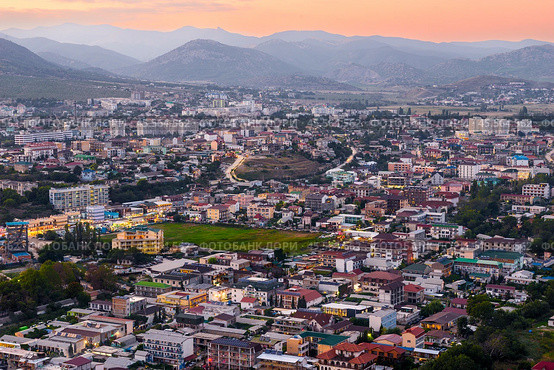 Beautiful evening view of Sudak city after sunset. Southern coast of Crimea peninsula. Russia (2021 год). Стоковое фото, фотограф Константин Лабунский / Фотобанк Лори