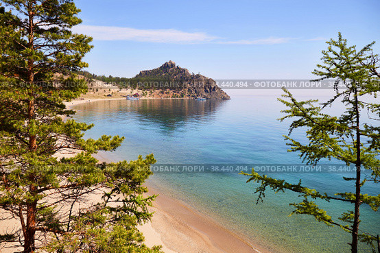 Beautiful view of Sandy Bay, Cape Kolokolny on a sunny summer day. Стоковое фото, фотограф Виктория Тельминова / Фотобанк Лори