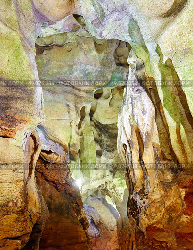 Benidoleig Cueva Calaveras cavern in Alicante at Spain. Стоковое фото, агентство Ingram Publishing / Фотобанк Лори