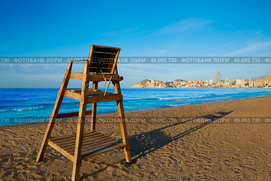Benidorm Poniente beach watchtower seat in Alicante Mediterranean of Spain. Стоковое фото, агентство Ingram Publishing / Фотобанк Лори