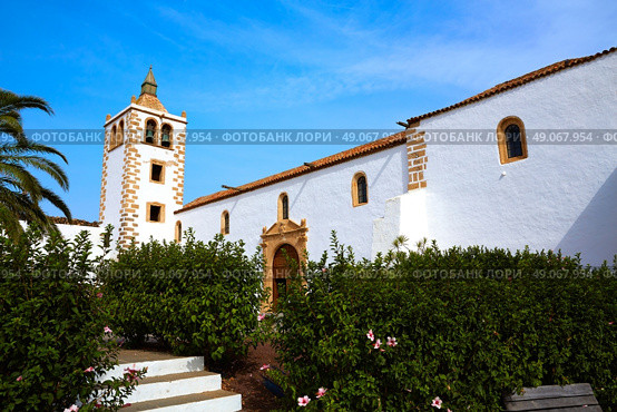 Betancuria Santa Maria church Fuerteventura at Canary Islands matriz cathedral. Стоковое фото, агентство Ingram Publishing / Фотобанк Лори