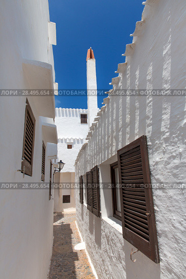Binibequer Vell in Menorca Binibeca white village Sant Lluis at Balearic Islands (2013 год). Стоковое фото, фотограф Tono Balaguer / Ingram Publishing / Фотобанк Лори