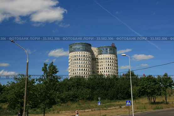 Бизнес-центр Sky Towers, Минск, Беларусь (2018 год). Стоковое фото, фотограф Марина Шатерова / Фотобанк Лори