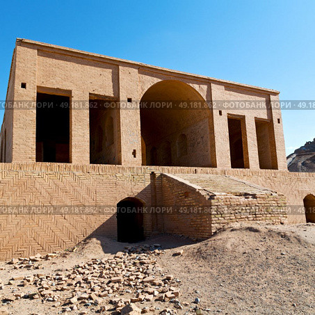blur in iran near yazd the antique zoroastrian temple abandonated house and contruction. Стоковое фото, агентство Ingram Publishing / Фотобанк Лори