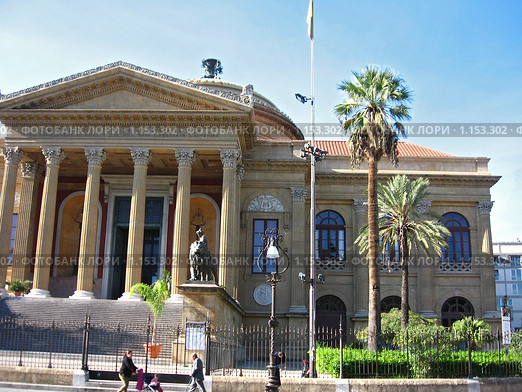 Большой театр в Палермо (Сицилия, Италия) / Teatro Massimo (2006 год). Стоковое фото, фотограф Маргарита Лир / Фотобанк Лори