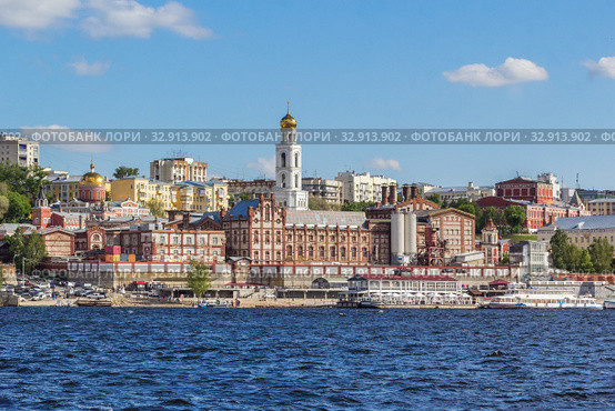 Brewery in Samara from the Volga River, Russia (2019 год). Редакционное фото, фотограф Дмитрий Тищенко / Фотобанк Лори