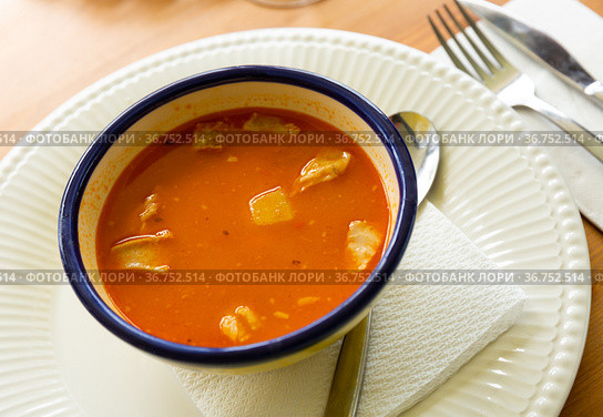 Broth Olla Morellana with beans and vegetables, Spanish cuisine. Стоковое фото, фотограф Яков Филимонов / Фотобанк Лори
