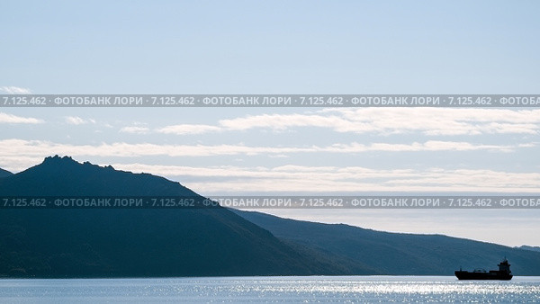 Бухта Нагаева, Охотское море, Колыма. Стоковое фото, фотограф Yuriy  Barbaruk / Фотобанк Лори