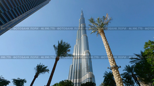 Burj Khalifa in the city of Dubai, United Arab Emirates. Стоковое фото, фотограф David Kashakhi / Фотобанк Лори