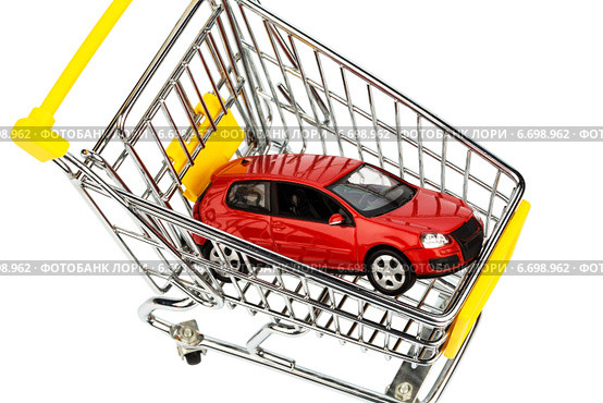 car in shopping cart. Стоковое фото, фотограф Erwin Wodicka / Фотобанк Лори