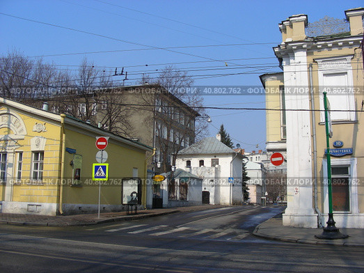 Чертольский переулок. Район Хамовники. Город Москва (2011 год). Редакционное фото, фотограф lana1501 / Фотобанк Лори