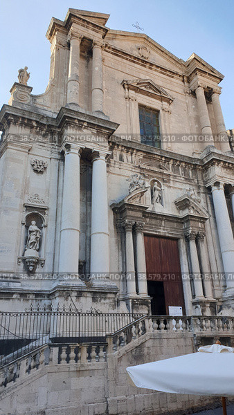Chiesa di San Francesco Borgia. Via Crociferi, 17. Провинция Катания. Сицилия. Италия (2022 год). Редакционное фото, фотограф lana1501 / Фотобанк Лори