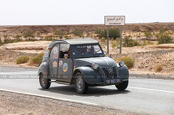 Citroen 2CV (2019 год). Редакционное фото, фотограф Art Konovalov / Фотобанк Лори