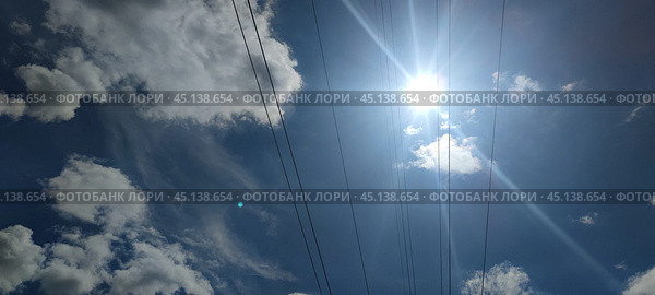 Clouds at different levels. Стоковое фото, фотограф Andrew_Swarga / Фотобанк Лори