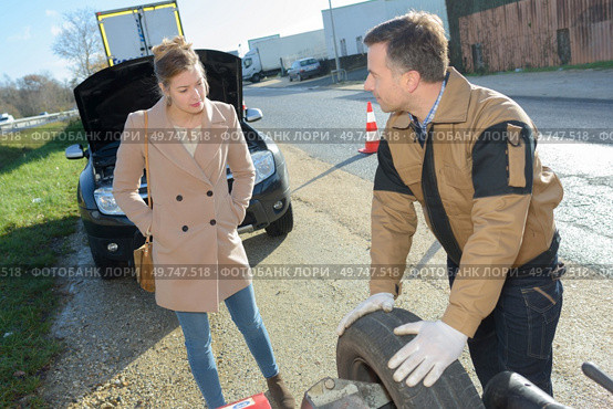 concept of road breakdown rescue. Стоковое фото, агентство Ingram Publishing / Фотобанк Лори