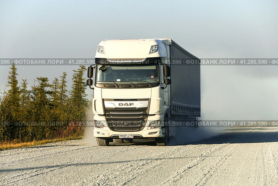 DAF XF (2023 год). Редакционное фото, фотограф Art Konovalov / Фотобанк Лори