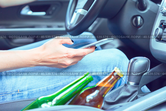 Dangerous female driver. Стоковое фото, фотограф Сергей Толмачёв / Фотобанк Лори