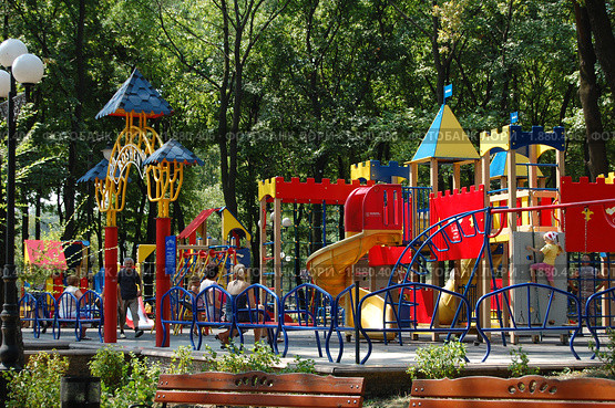 Детская площадка (2010 год). Редакционное фото, фотограф Короленко Елена / Фотобанк Лори