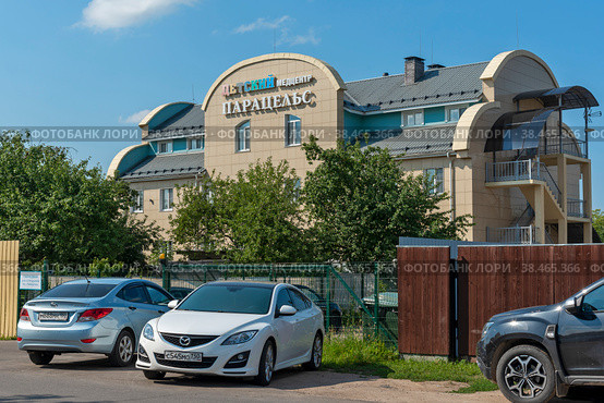 Детский медцентр "Парацельс". Истра, Московская область (2022 год). Редакционное фото, фотограф Александр Щепин / Фотобанк Лори