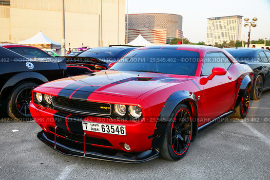 Dodge Challenger SRT (2018 год). Редакционное фото, фотограф Art Konovalov / Фотобанк Лори