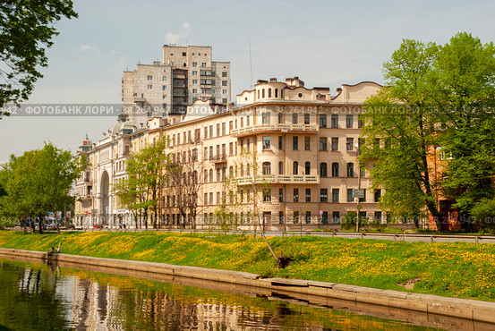 Доходный дом П. И. Поршневой. Санкт-Петербург (2013 год). Редакционное фото, фотограф Александр Щепин / Фотобанк Лори