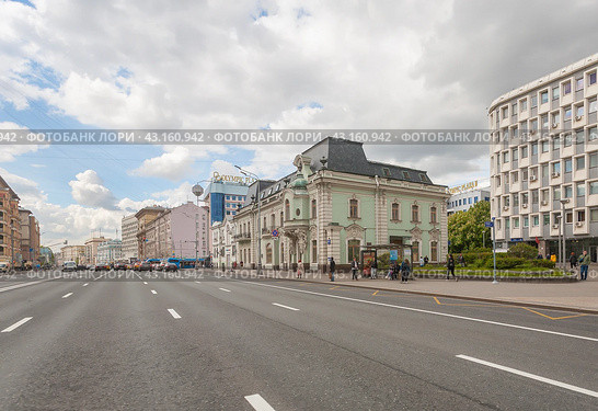 Дом купцов Кузнецовых на Проспекте мира в Москве (2024 год). Редакционное фото, фотограф Владимир Чинин / Фотобанк Лори