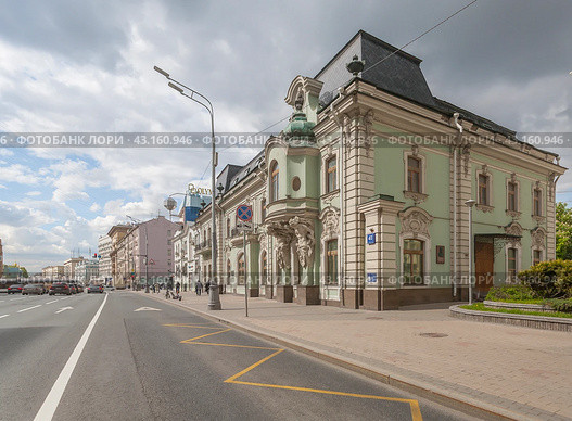 Дом купцов Кузнецовых на Проспекте мира в Москве (2024 год). Редакционное фото, фотограф Владимир Чинин / Фотобанк Лори