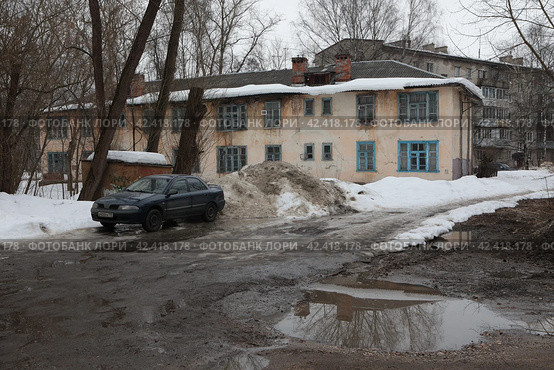 Дом на кооперативной улице в Щёлково (2024 год). Редакционное фото, фотограф Дмитрий Неумоин / Фотобанк Лори