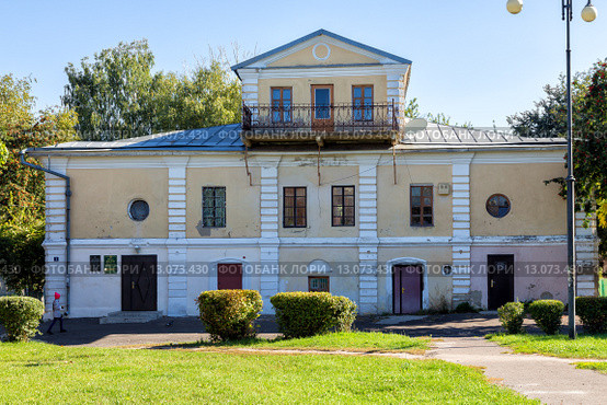 Дом Шемяки (ЗАГС). Город Рыльск (2015 год). Стоковое фото, фотограф Сергей Лаврентьев / Фотобанк Лори