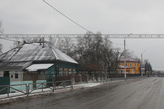 Дома сельского поселения Гордеевка Брянской области. Редакционное фото, фотограф Дмитрий Неумоин / Фотобанк Лори