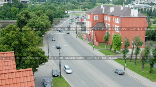 Движение автотранспорта. Редакционное видео, видеограф Сергей Куров / Фотобанк Лори