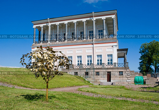 Дворец Бельведер. Петергоф (2011 год). Редакционное фото, фотограф Александр Щепин / Фотобанк Лори
