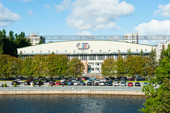 Дворец спорта "Юность". Калининград. Россия (2019 год). Редакционное фото, фотограф E. O. / Фотобанк Лори