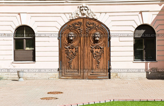 Дворец Строгановых (внутренний двор). Санкт-Петербург. Россия (2024 год). Редакционное фото, фотограф E. O. / Фотобанк Лори