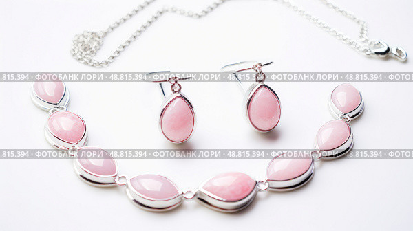 earrings pink opal ai generated. Стоковое AI-изображение, AI-художник Vectorwin / Фотобанк Лори