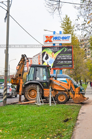 Экскаватор-погрузчик Case 580 Super M (2012 год). Редакционное фото, фотограф Алёшина Оксана / Фотобанк Лори