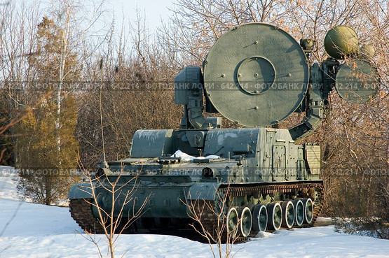 Экспонаты военной техники музея на Соколовой горе города Саратова. Радиолокационный мобильный комплекс (2007 год). Редакционное фото, фотограф Алексей Бок / Фотобанк Лори