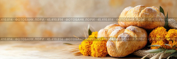 Эквадорский праздник Дня мертвых с традиционным хлебом и бархатцами. Стоковое AI-изображение, AI-художник ФотоИнтеллект / Фотобанк Лори