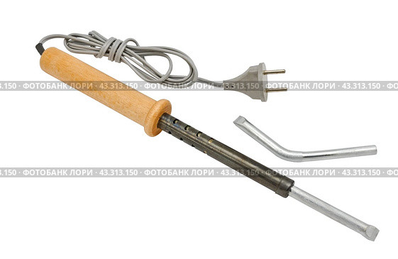 Электрический паяльник с деревянной ручкой на белом фоне. Electric soldering iron isolated on a white background. Стоковое фото, фотограф Татьяна Д / Фотобанк Лори