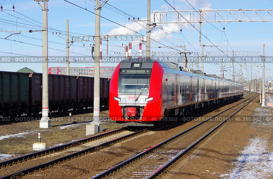 Электропоезд ЭС2Г "Ласточка", Санкт-Петербург (2020 год). Редакционное фото, фотограф Алексей Иванов / Фотобанк Лори