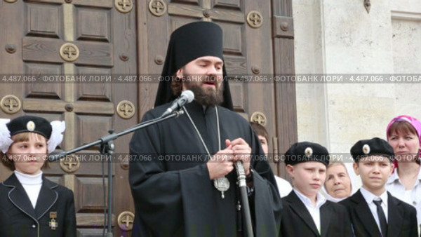 Епископ Пятигорский и Черкесский Феофилакт на празднике благовещения в Пятигорске (2013 год). Редакционное видео, видеограф Валерий Шилов / Фотобанк Лори