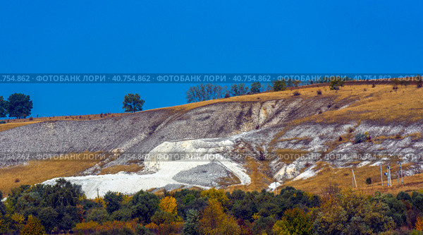 Excavations in chalky quarry, Voronezh Region, Russia. Стоковое фото, фотограф Анна Кривицкая / Фотобанк Лори