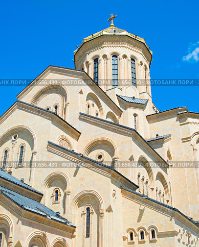 Exterior of Sameba church, Tbilisi. Стоковое фото, фотограф Ivan Tykhyi / PantherMedia / Фотобанк Лори