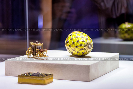 Faberge Museum exhibits. Art objects in Russia: koronacionnoe egg. Редакционное фото, фотограф Aleksandr Golubev / Фотобанк Лори