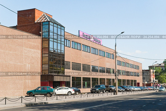 Фабрика мороженого "Баскин-Роббинс" на Огородном проезде в Москве (2010 год). Редакционное фото, фотограф Алёшина Оксана / Фотобанк Лори
