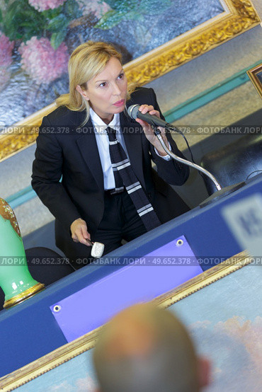 female judge in a court. Стоковое фото, агентство Ingram Publishing / Фотобанк Лори