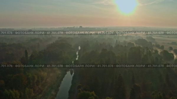Ferris wheel in Lutsk Park (2023 год). Стоковое видео, видеограф Артем Лукин / Фотобанк Лори